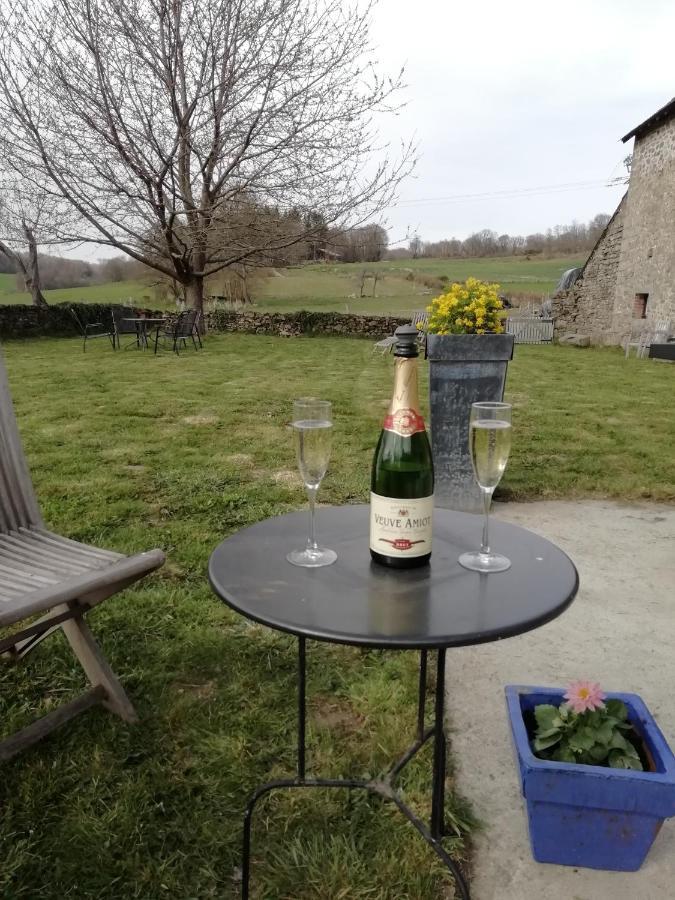Dans La Creuse Bed & Breakfast Mourioux-Vieilleville Exterior foto